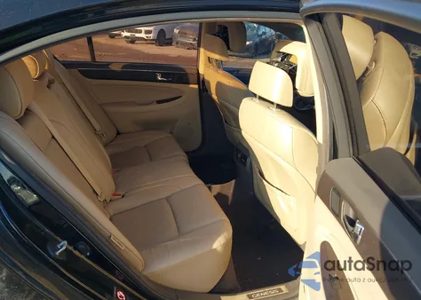 2009 Hyundai Genesis 4.6 z USA, uszkodzony, nr VIN KMHGC46F39U055360